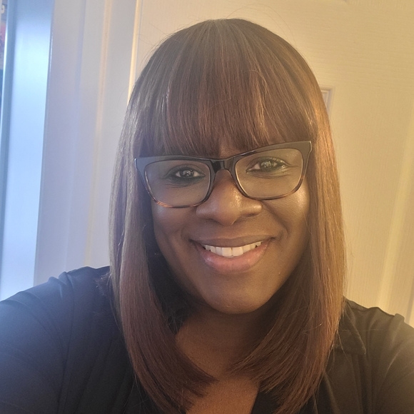 Meet your Posher, Teresa - Picture 2 of 4